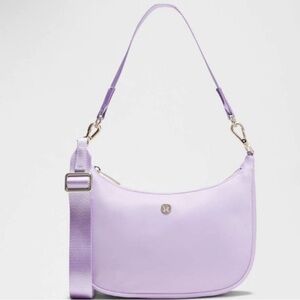 NWT lululemon athletica city essentials Shoulder Bag